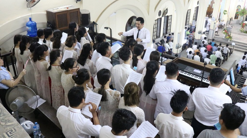 Âm nhạc cho ca đoàn và âm nhạc cho toàn thể cộng đoàn